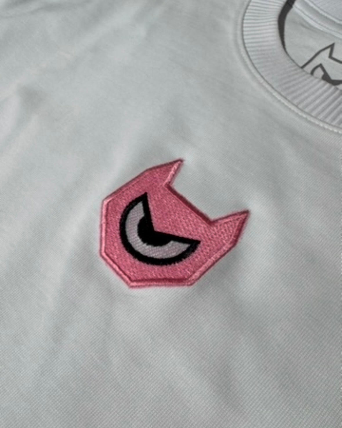 BUNNY 310G TEE — WHITE / PINK
