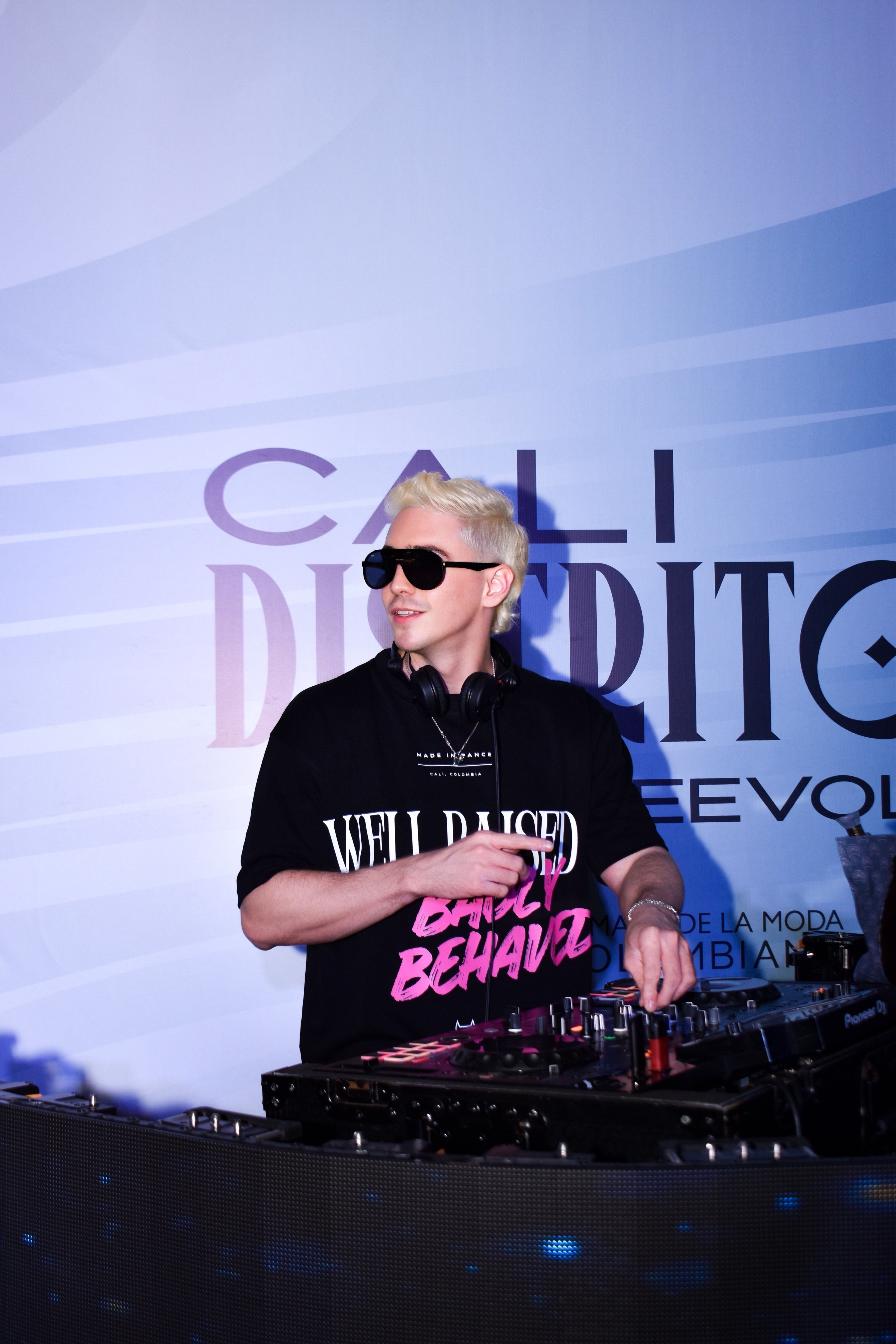 WELL RAISED 310G TEE — BLACK / PINK — CALI FASHION WEEK 2026
