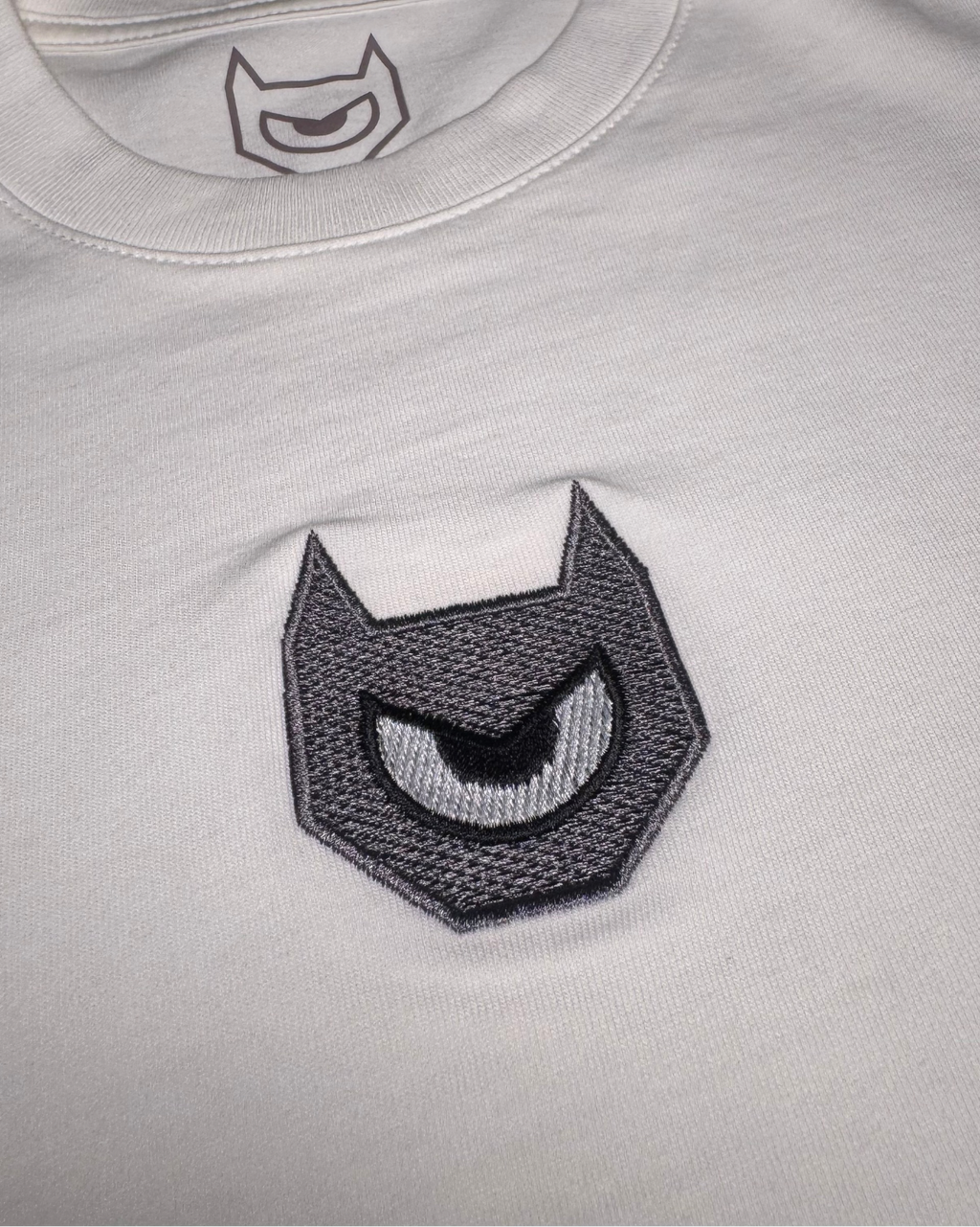 TRUST FUND 250G TEE — IVORY / GREY
