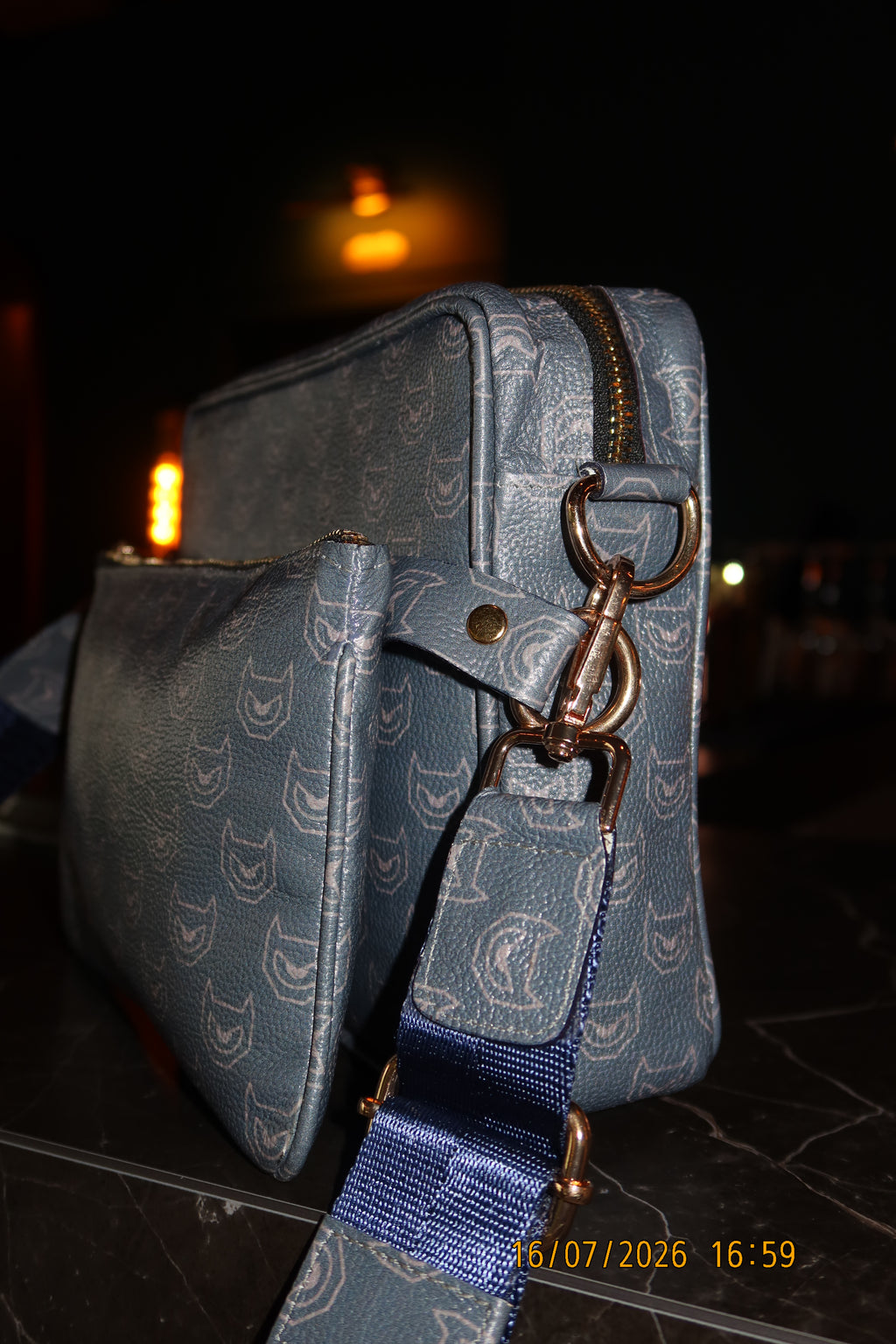 PULGA CROSSBODY 01 — SHADOW GREY