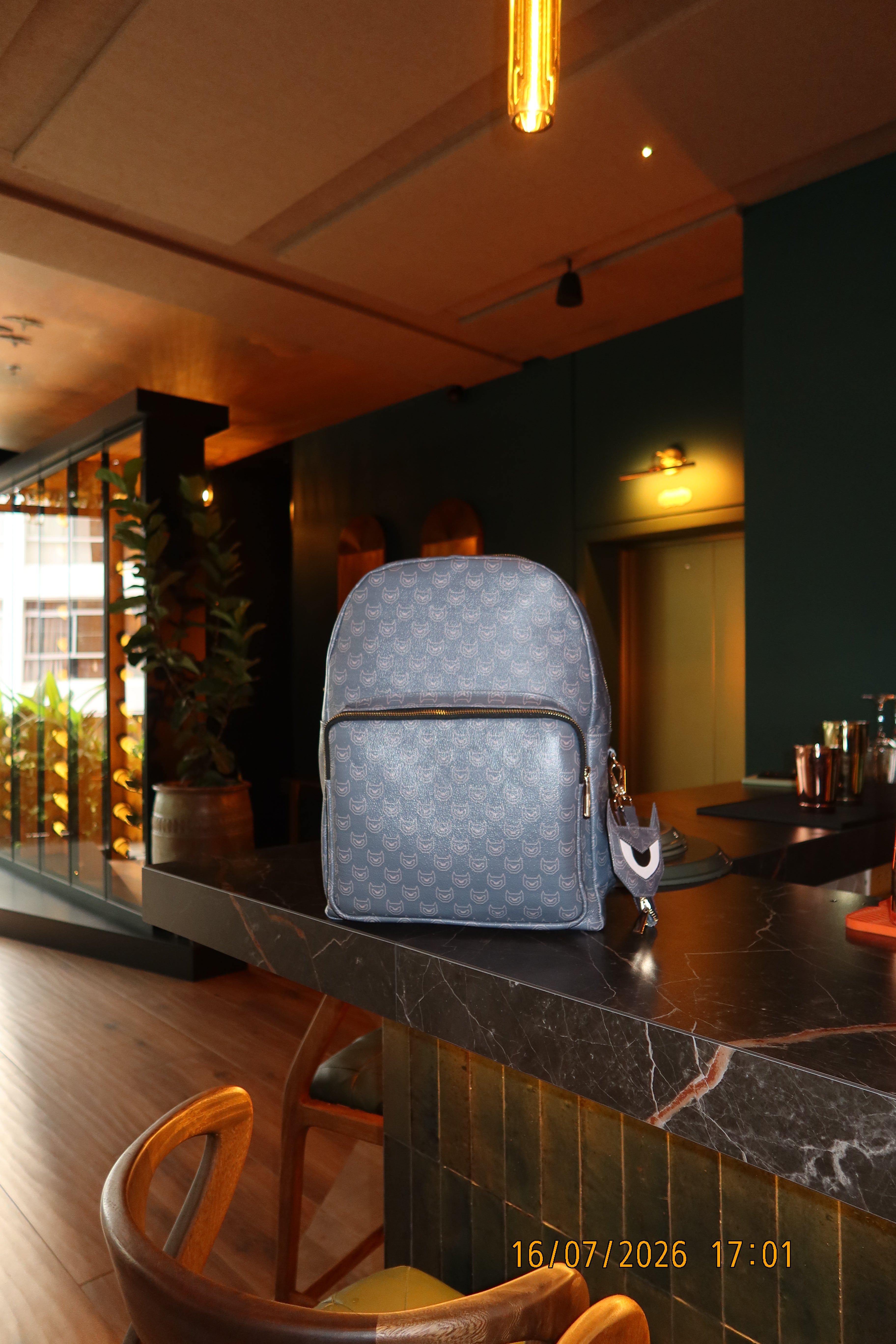 PULGA BACKPACK 01 — SHADOW GREY